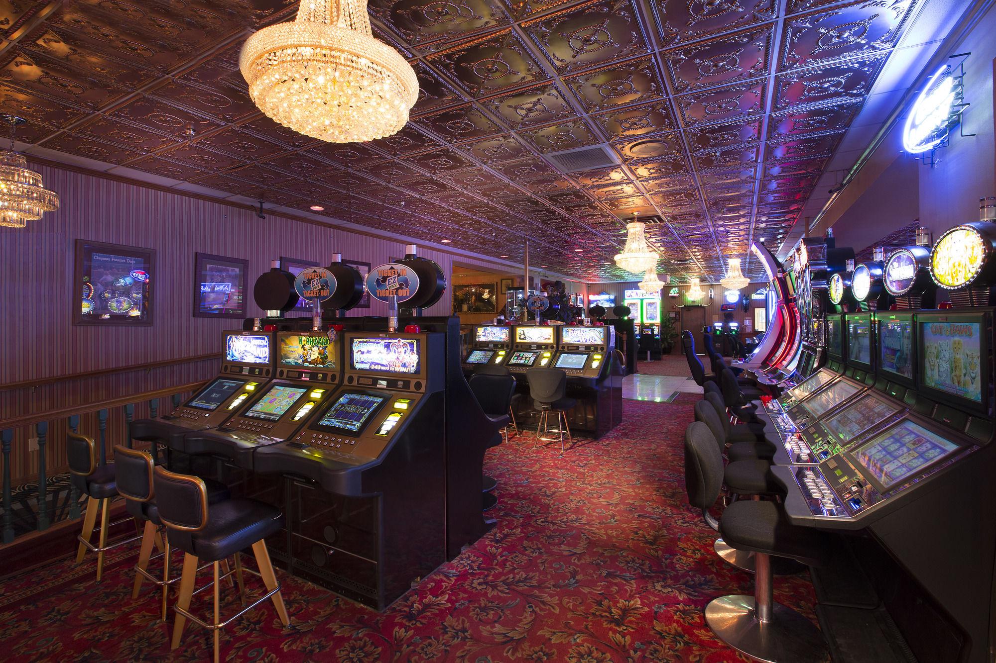 Prospector Hotel & Casino Ely Exteriör bild